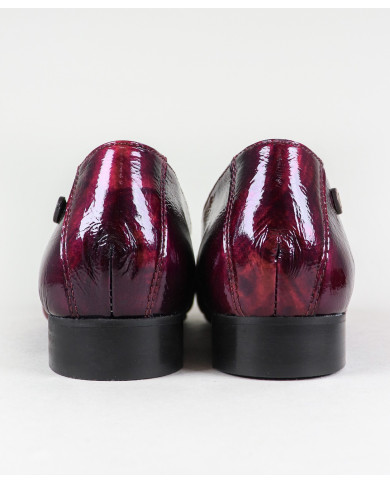 Women's Shoes with Decorative Lace