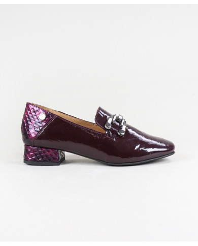 Women's Shoes with Metallic Applying