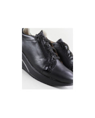 Wholesaler Women's Slippers