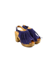 Sandals by Senhora Ginova Camurça