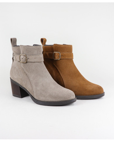 Ginova Women's Boots with Buckle