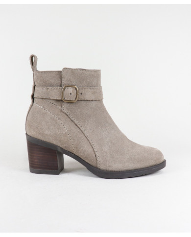 Botas de Mulher Ginova com Fivela