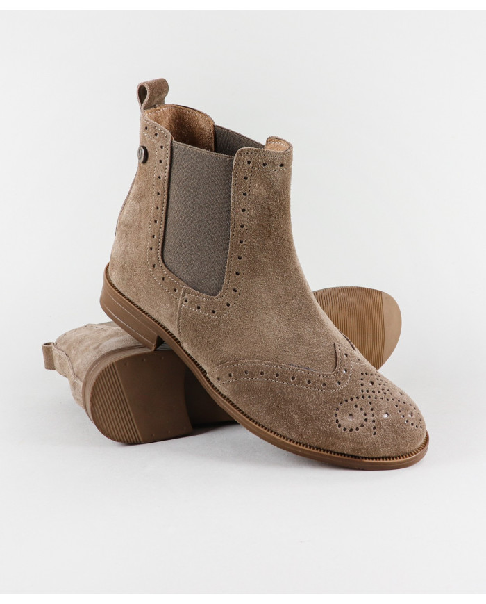 Women's Boots with Elastic in the Ginova Laterals