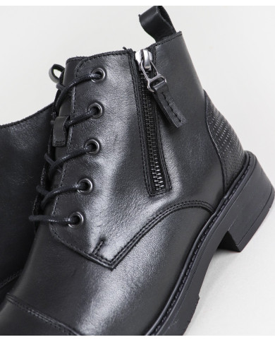 Women's Boots with Ginova Wholesalers