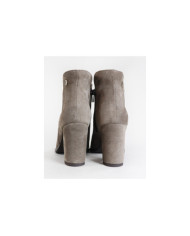 Elegant Ginova Women's Boots