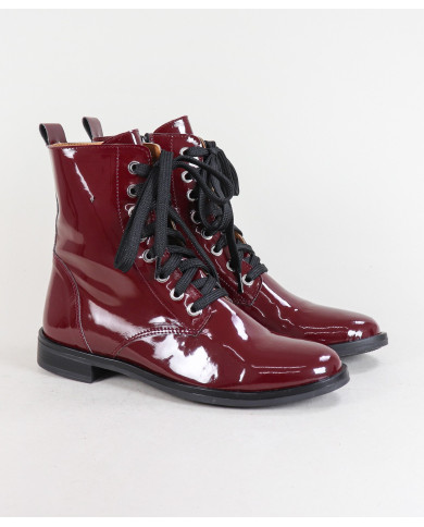 Botas de Mulher com Acabamento em Verniz Ginova