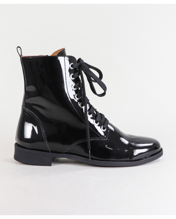 Botas de mujeres con acabado en Verniz Ginova