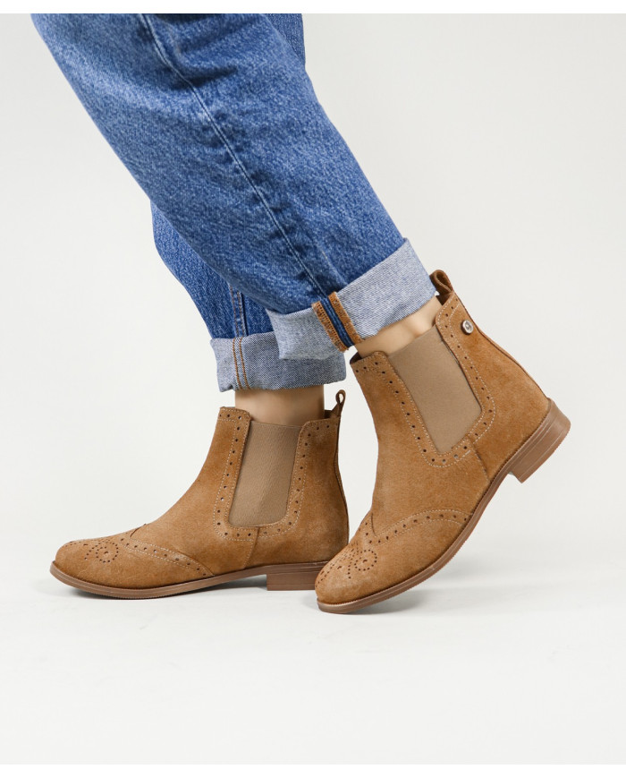Women's Boots with Elastic in the Ginova Laterals