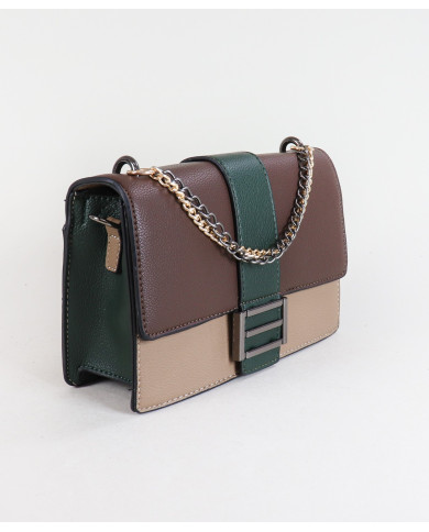 Elegante bolso de mujer con mano de mano