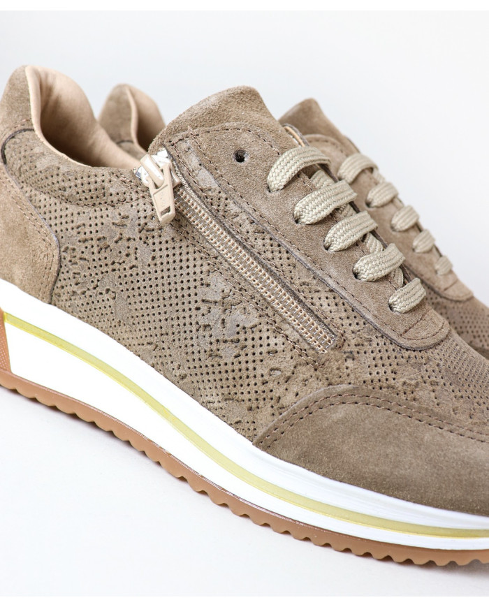 Women's Sneakers with Perforated Fabric