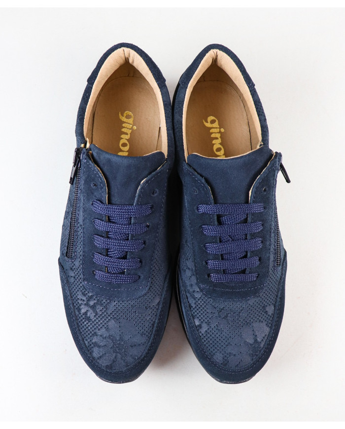 Mujer Sneakers with Perforated Fabric