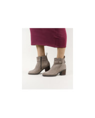 Ginova Women's Boots with Buckle