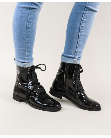 Botas de Mulher com Acabamento em Verniz Ginova