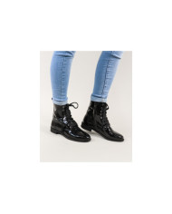 Women's Boots with Finishing in Verniz Ginova