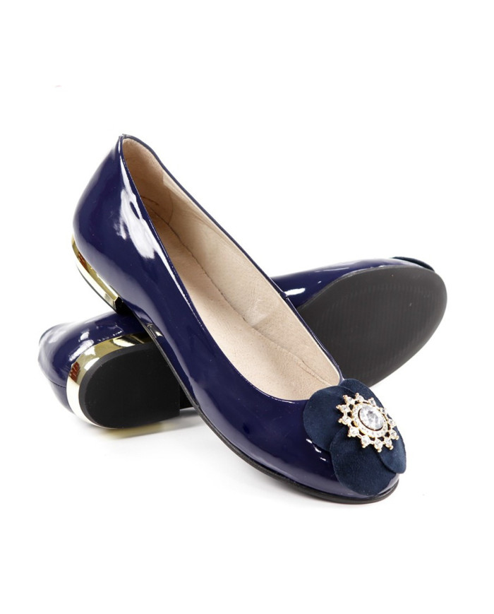 Sabrinas Azuis de Senhora Ginova em Verniz