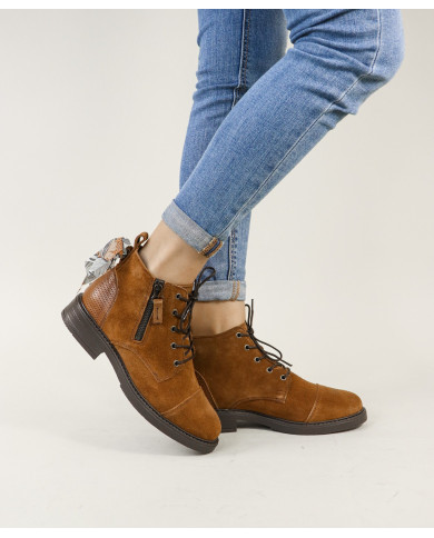 Botas de Mulher com Atacadores Ginova