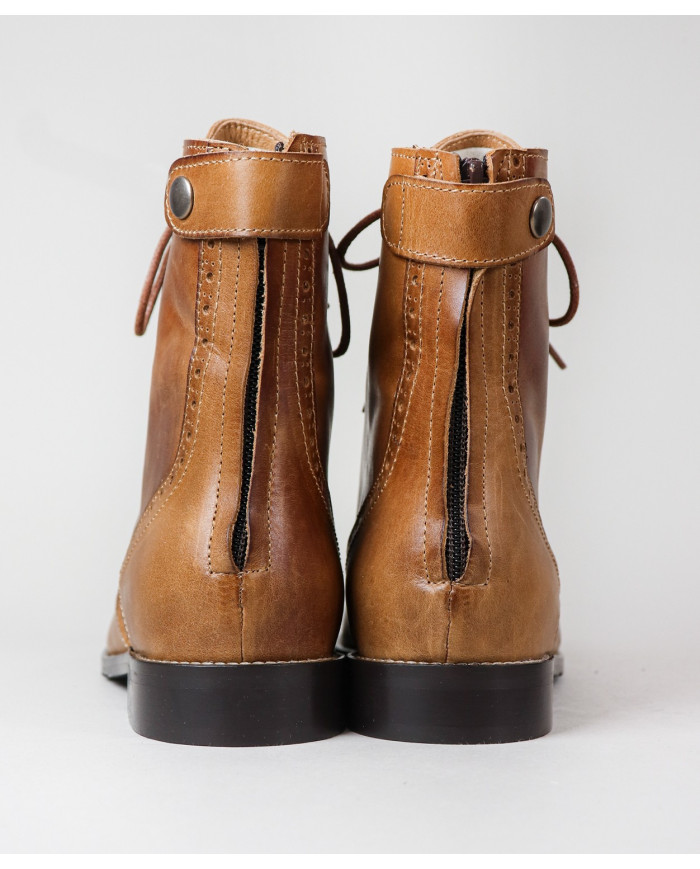 Oxford Ginova Boots with Fecho Back
