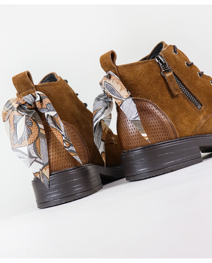 Women's Boots with Ginova Wholesalers