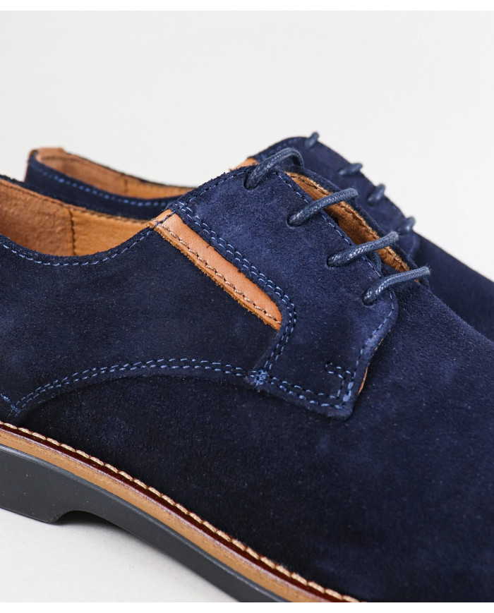 Ginova Man Shoes on Skin