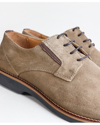 Ginova Man Shoes on Skin