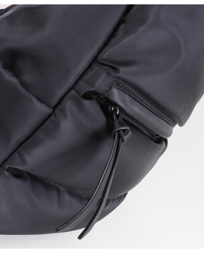 Mochila de mujer acolchada