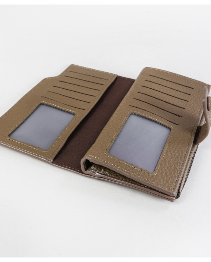 Cartera de mujeres con varias particiones