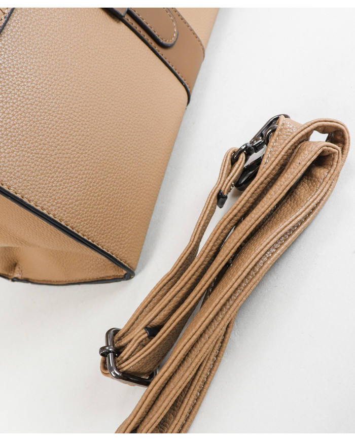 Elegant Woman Bag with Hand Handle