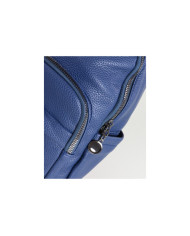 Mochila de mujeres en frente