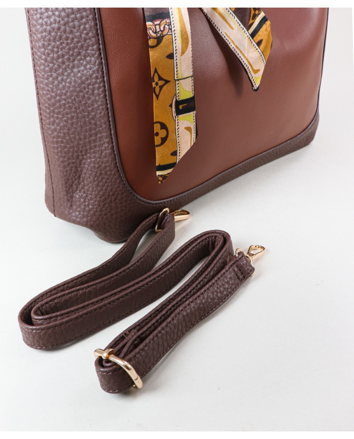 Maleta de mujer negra con cordón decorativo