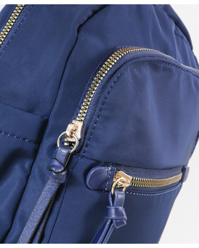 Mochila de mujer con bolsillo delantero