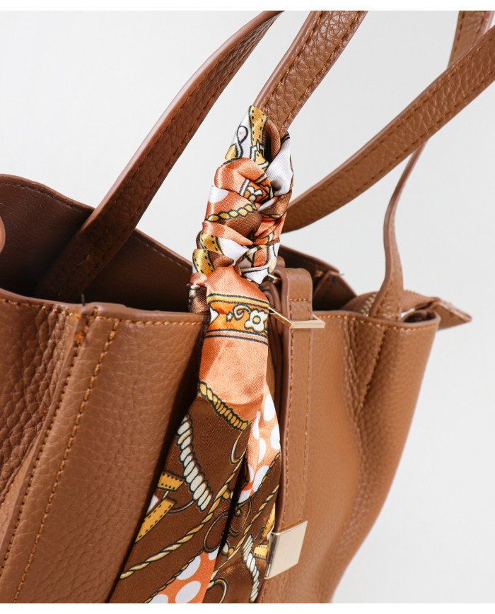 Bolsa de mujeres con bufanda decorativo