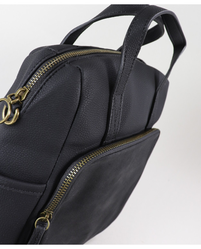 Mochila de Mulher com Bolso na Frente