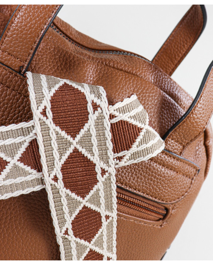 Mochila de mujer con particiones