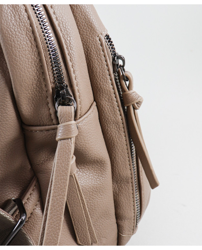 Mochila de mujer con particiones