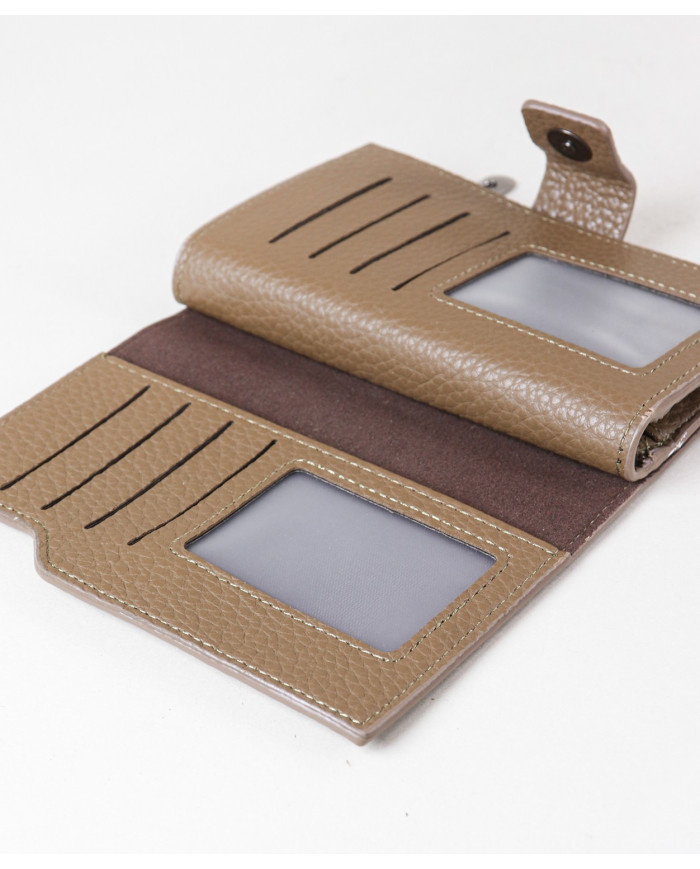 Cartera de mujeres con particiones