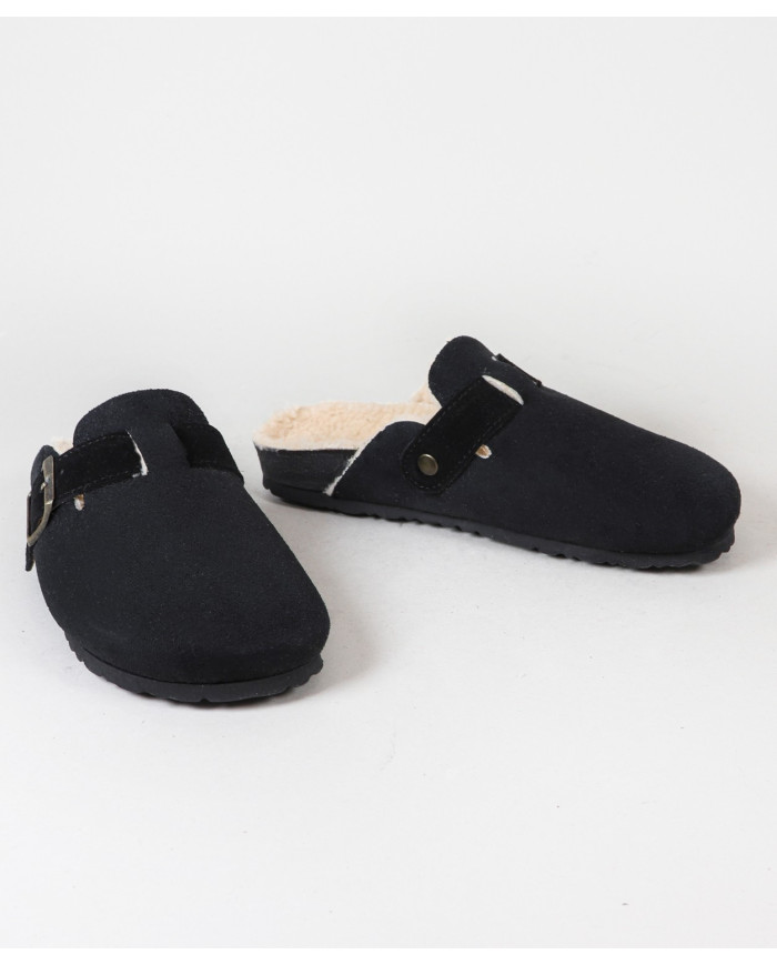 Women's Slippers from Pelo Ginova