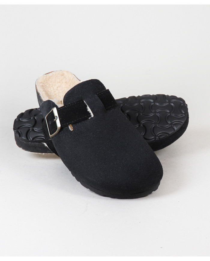 Women's Slippers from Pelo Ginova