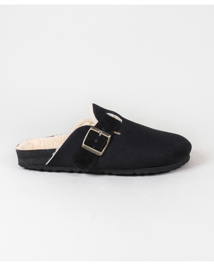 Women's Slippers from Pelo Ginova