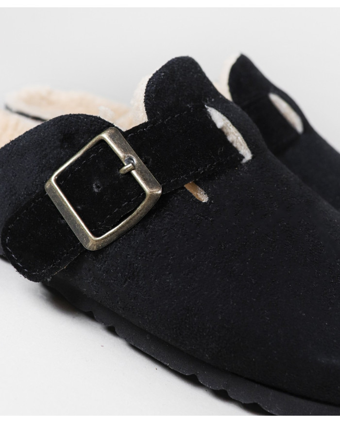 Women's Slippers from Pelo Ginova