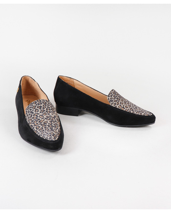 Zapatos de mujer con frente decorado