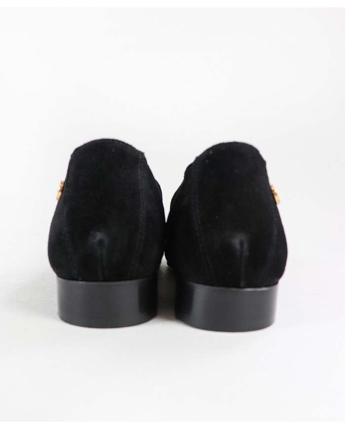 Zapatos de mujer con frente decorado