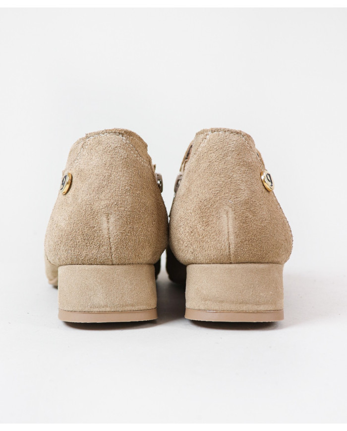 Botas de mujeres con elástico en los laterales