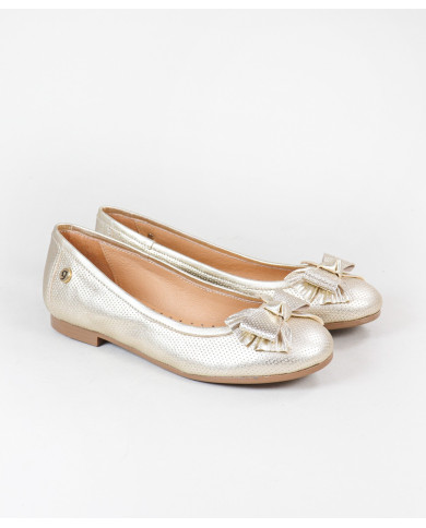 Women's Sabrinas with Lace on the Front