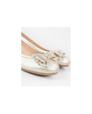 Women's Sabrinas with Lace on the Front