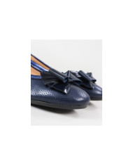 Women's Sabrinas with Lace on the Front