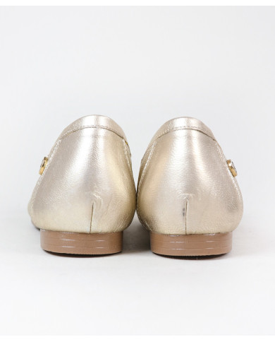 Women's Sabrinas with Lace on the Front