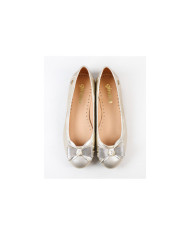 Women's Sabrinas with Lace on the Front