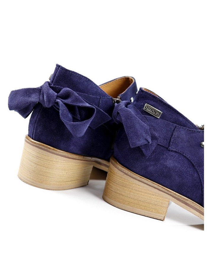 Blue Boots of Lady Ginova with Tachas and Laço Back