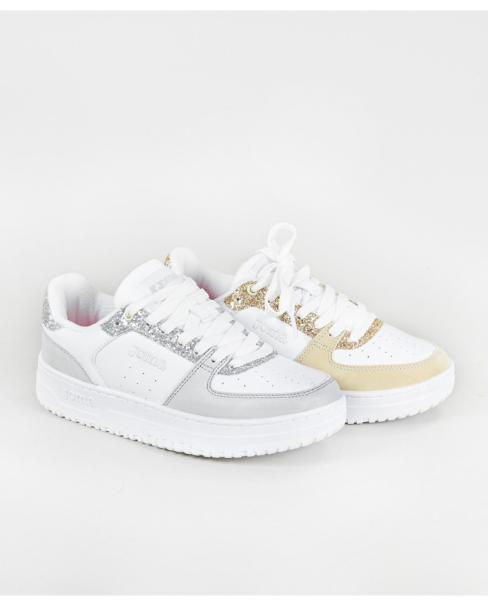 Jome de la mujer deportiva con brillo