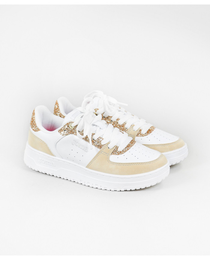 Jome de la mujer deportiva con brillo